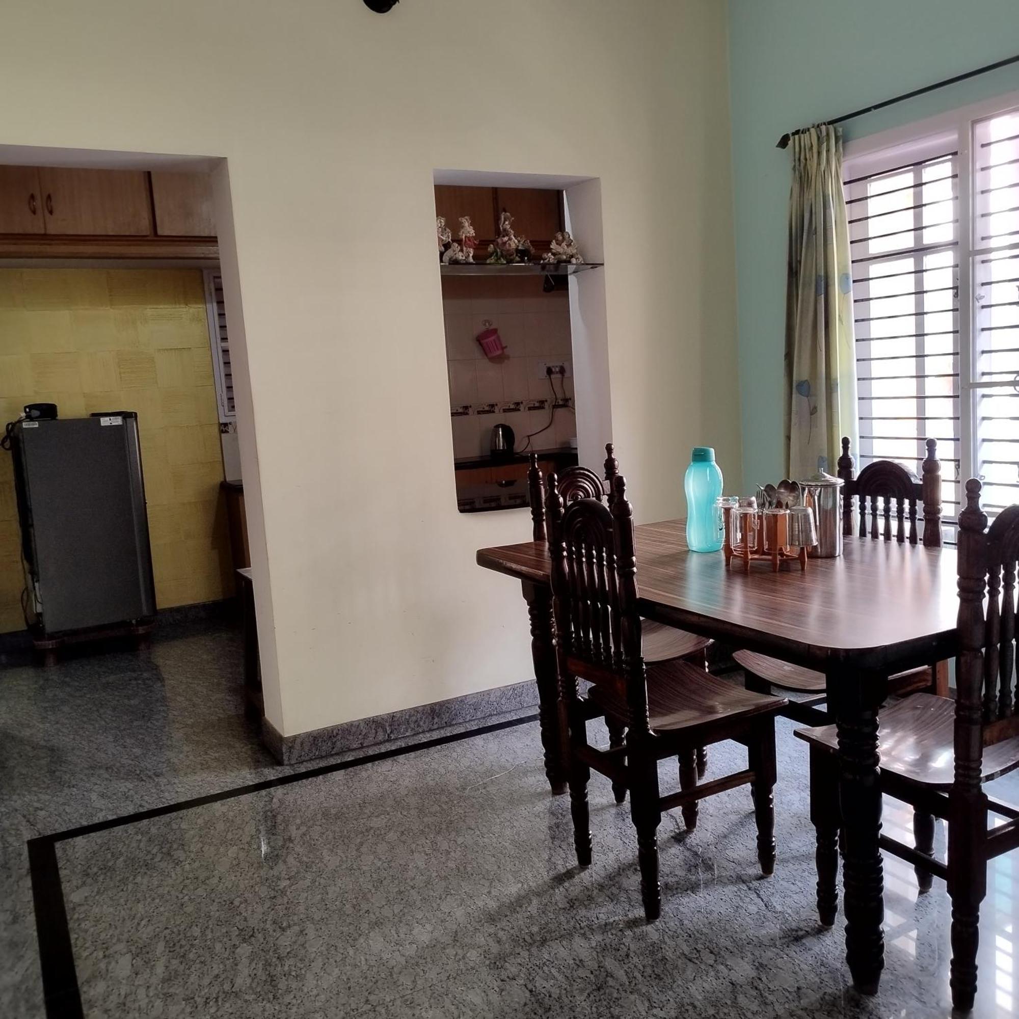 Mahadimane - Spacious House With 3 Bed Rooms Mysore Buitenkant foto